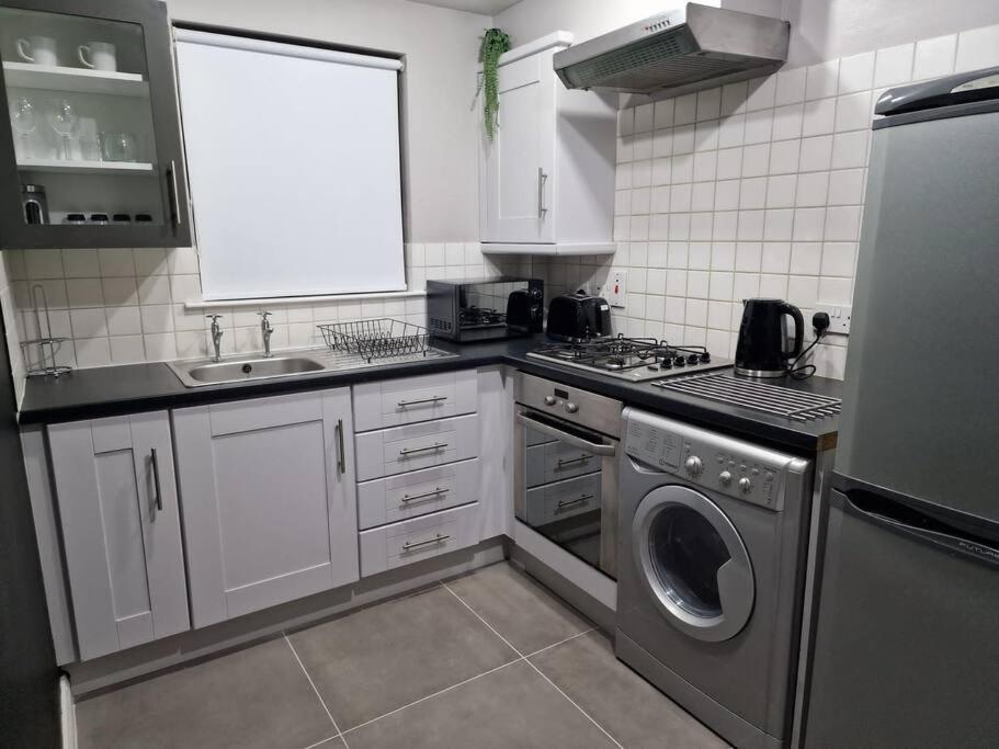 Contemporary City Centre Flat Belfast Buitenkant foto